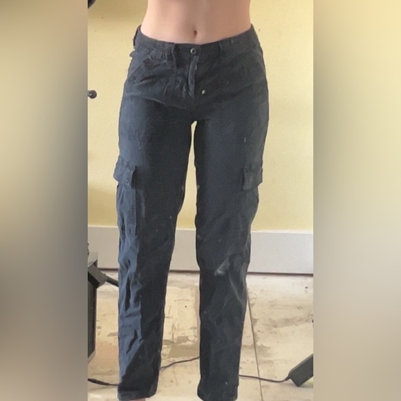 American Eagle Outfitters Black Cargo Pants - Picture 2 of 5